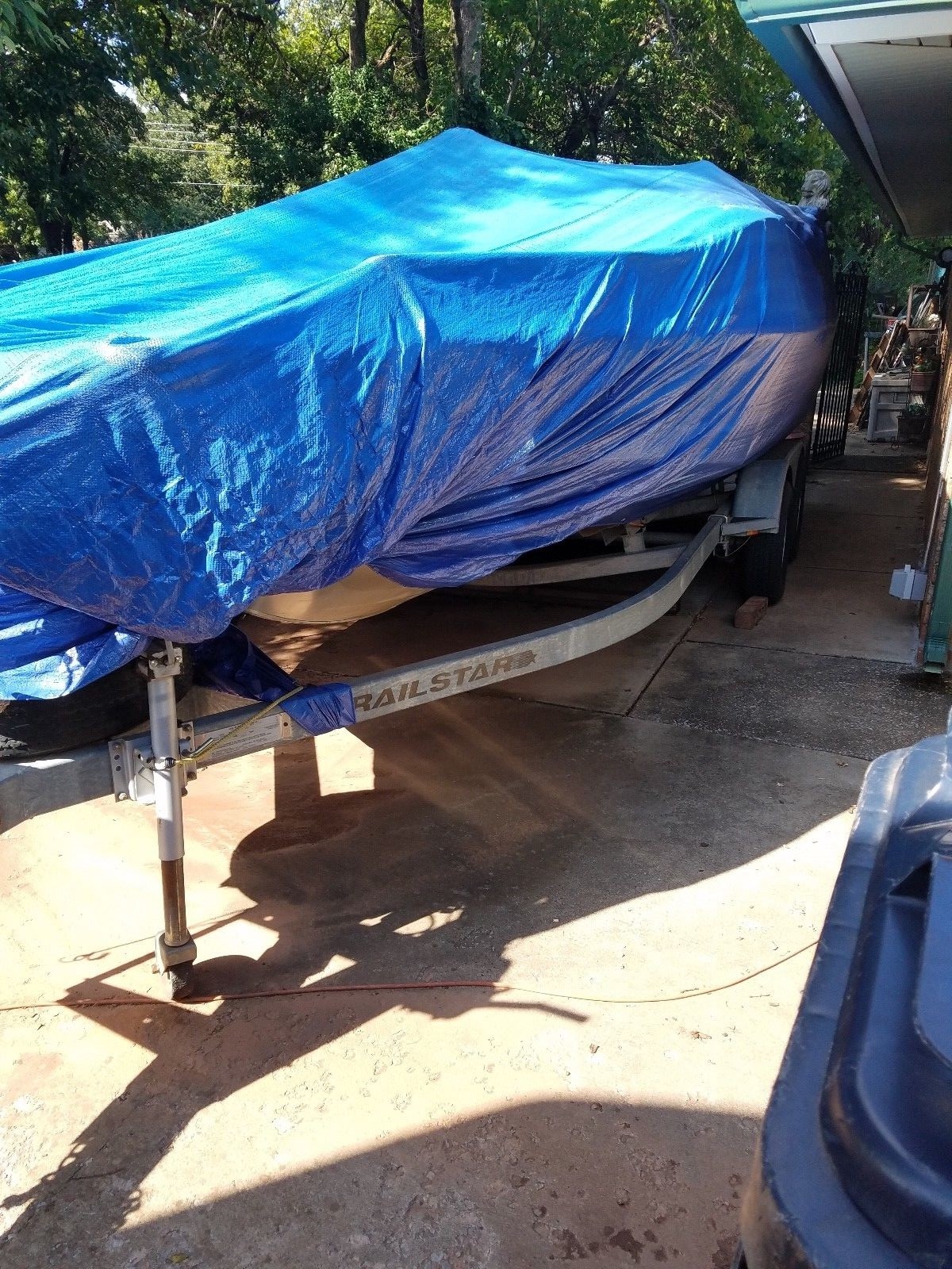 1999 Tracker Fishing Boat w Dual Trailer, Oklahoma City OK | No Fees, No Reserve