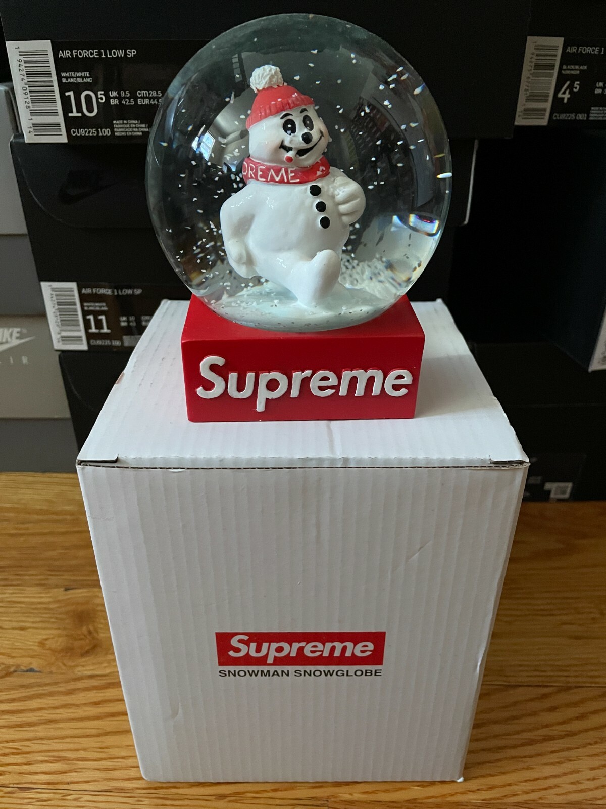 【本日最終価格】supreme snowman snowglobe シュプリーム Supreme Snowman Snowglobe Red - FW21 - US