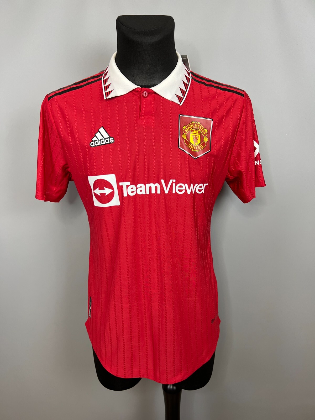 MANCHESTER UNITED 2022 2023 HOME SHIRT FOOTBALL SOCCER MANCHESTER UNITED 2022 2023 HOME SHIRT FOOTBALL SOCCER