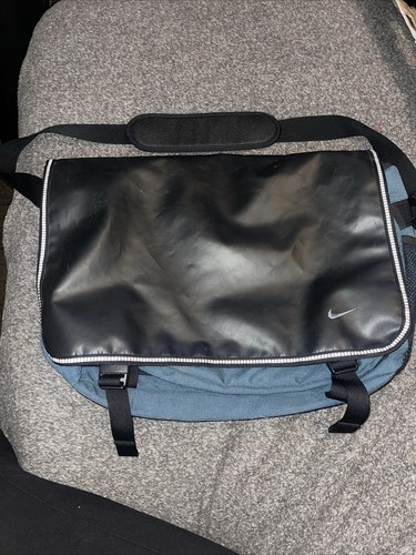 バッグ archive NIKE Reflector Messenger Bag y2k $_57.JPG?set_id=880000500F