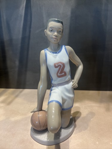 スポーツ LLADRO il_1080xN.5000015241_3t4a.jpg