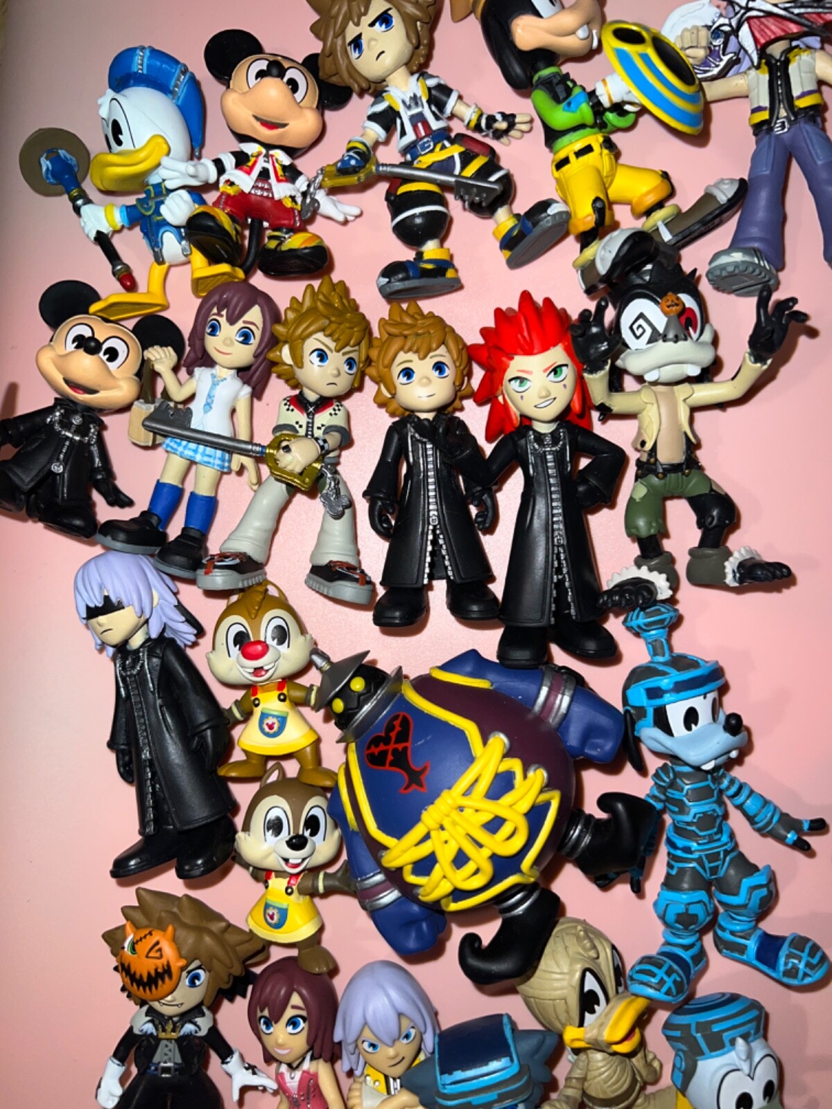 funko ミステリーミニ　キングダムハーツ Amazon.com: Funko Mystery Mini: Kingdom Hearts One Mystery
