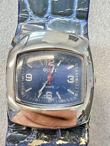 中古グッチウォッチ ベッセル（箱付き） 楽天市場】GUCCI チェンジベゼルウォッチ 1100-L 電池交換済