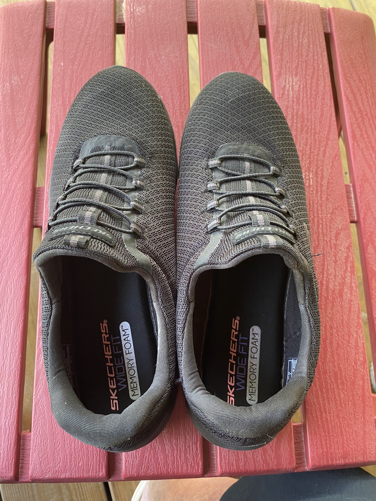 skechers wide memory foam