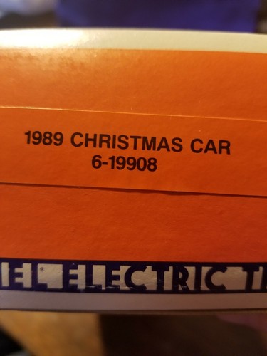 LIONEL1989 O Scale CHRISTMAS BOX CAR # 6-19908- New in box