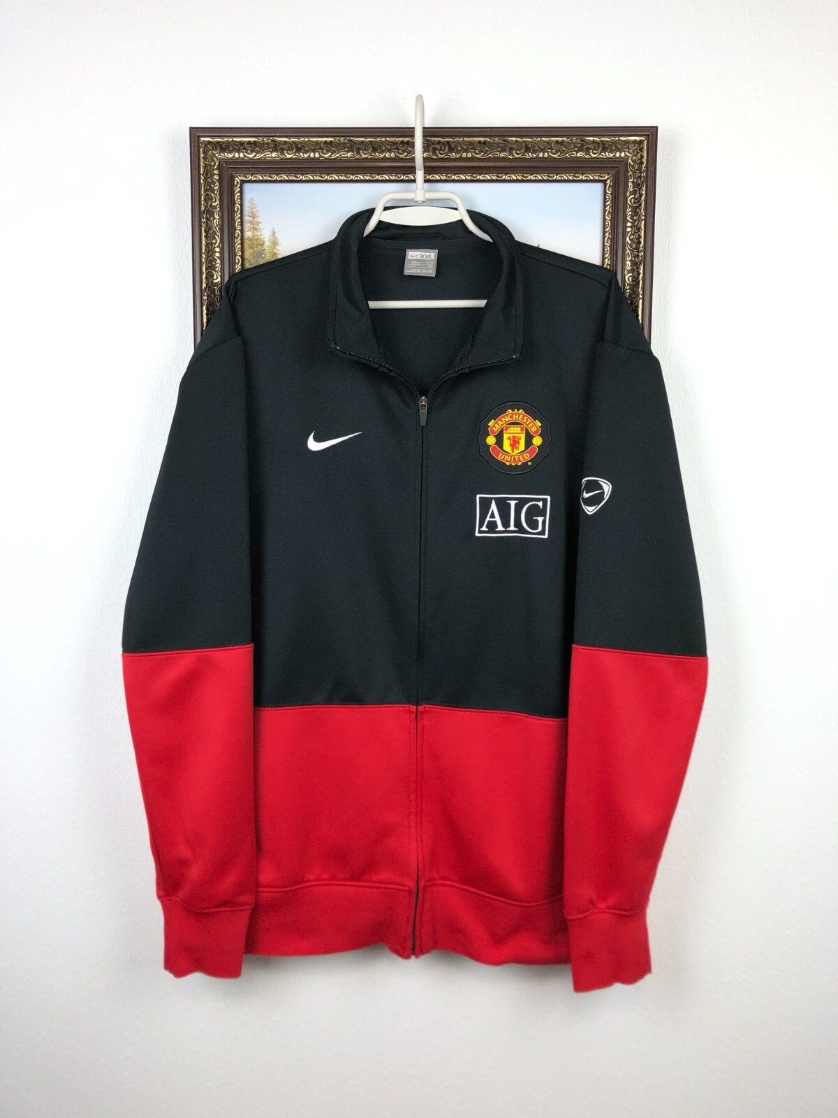 NIKE 00’s Manchester U Nylon Track Top s-l1200.jpg