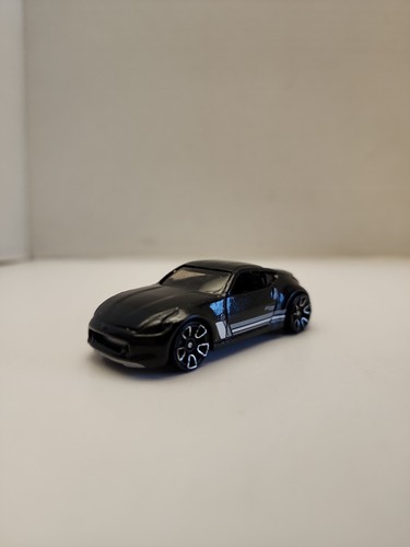 ミニカー NISSAN MOTOR CORPOATION Nissan Mid 4 & Nissan 300ZX 2 pack Maisto Road & Track 1/64