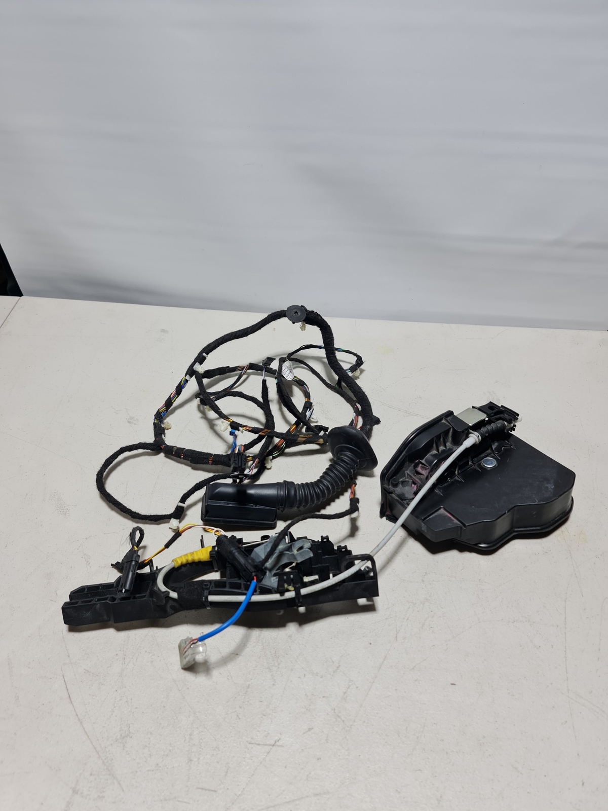 0 Bmw 7 G11 730d xDrive 2017 LHD Front Left Door Wiring Harness 9221028 12147221 image 3