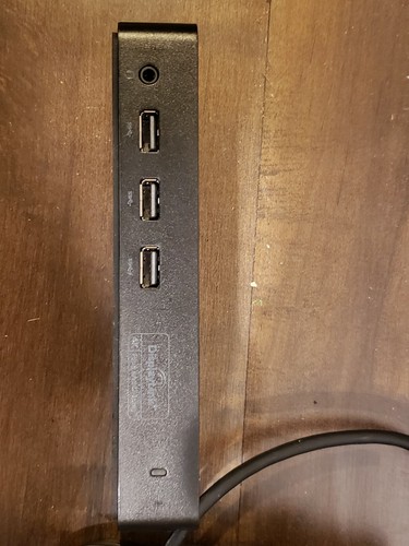 Dell USB 3.0 Ultra HD/4K Triple Monitor Display Docking Station D3100