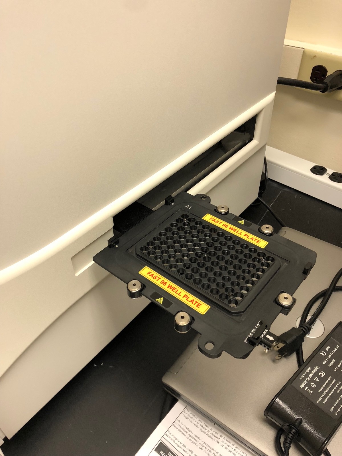 ABI ViiA 7 Real-Time PCR 96 FAST and 384 Well Block Complete System