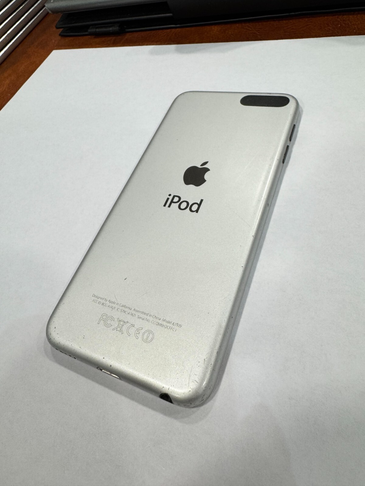 iPod touch - GANBA♡ Apple iPod Touch 5th generation 16GB NO CAMERA Silver USED