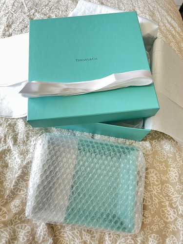 Tiffany & Co. Tiffany Weave トレイ Tiffany & Co. Basket Weave Rectangular Serving Tray – VICTOR