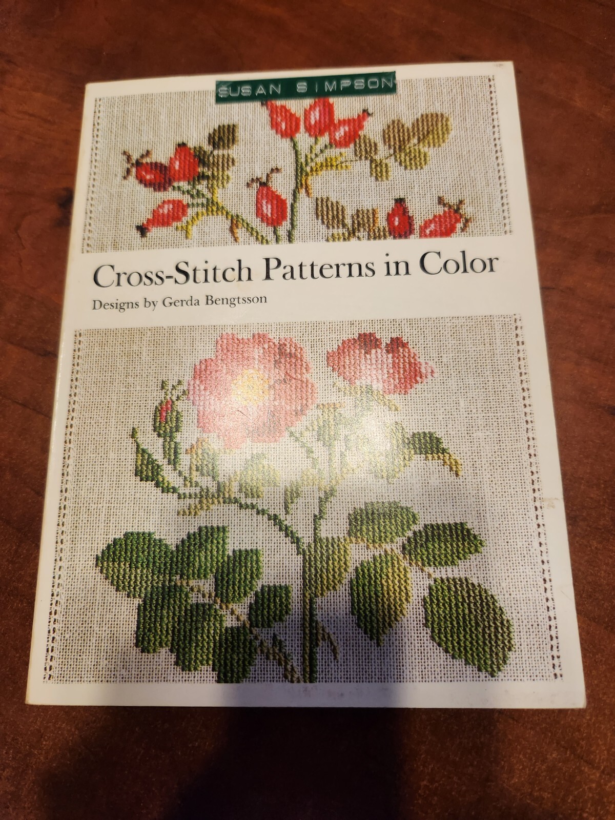 1974 Gerda Bengtsson Cross Stitch Patterns in Color Vintage Flowers Designs 1974 Gerda Bengtsson Cross Stitch Patterns in Color Vintage Flowers Designs