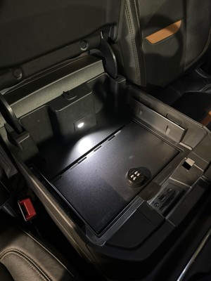 image 17 of interior
