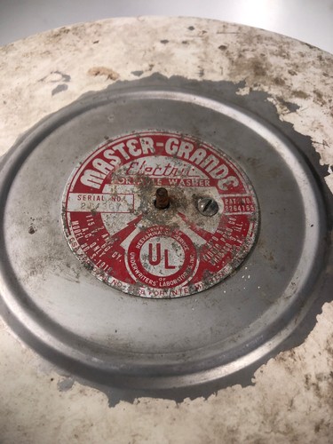NICE Vintage Master-Grande Model S-1910 Electric Portable Washer, And Wringer
