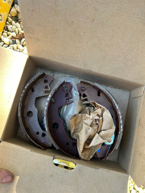 Garniture Freins ArriÃ¨Res R14-R18-Fuego RÃ©F 7701202445