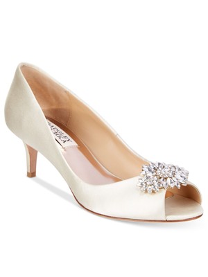 

BADGLEY MISCHKA Женские Бежевые Туфли-лодочки Nakita Peep Toe Kitten Heel Slip On Pumps, Бежевый, MP3425