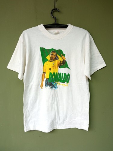 vintage nike R9 Ronaldo TシャツXL ロナウド　ブラジル Vintage 90s Black Nike R9 Ronaldo Nazario Striker T-Shirt