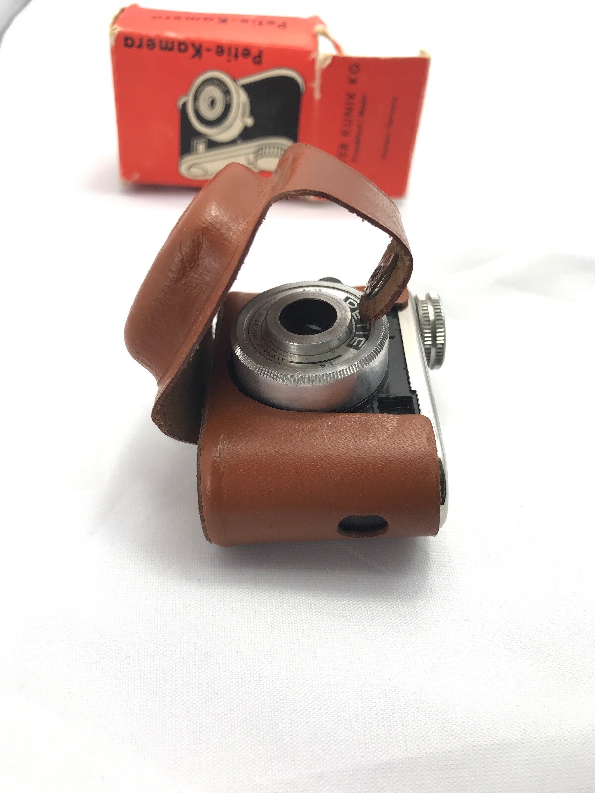 WALTER KUNIK PETIE 16MM SUBMINIATURE CAMERA With Box Rare Kamera Western Germany