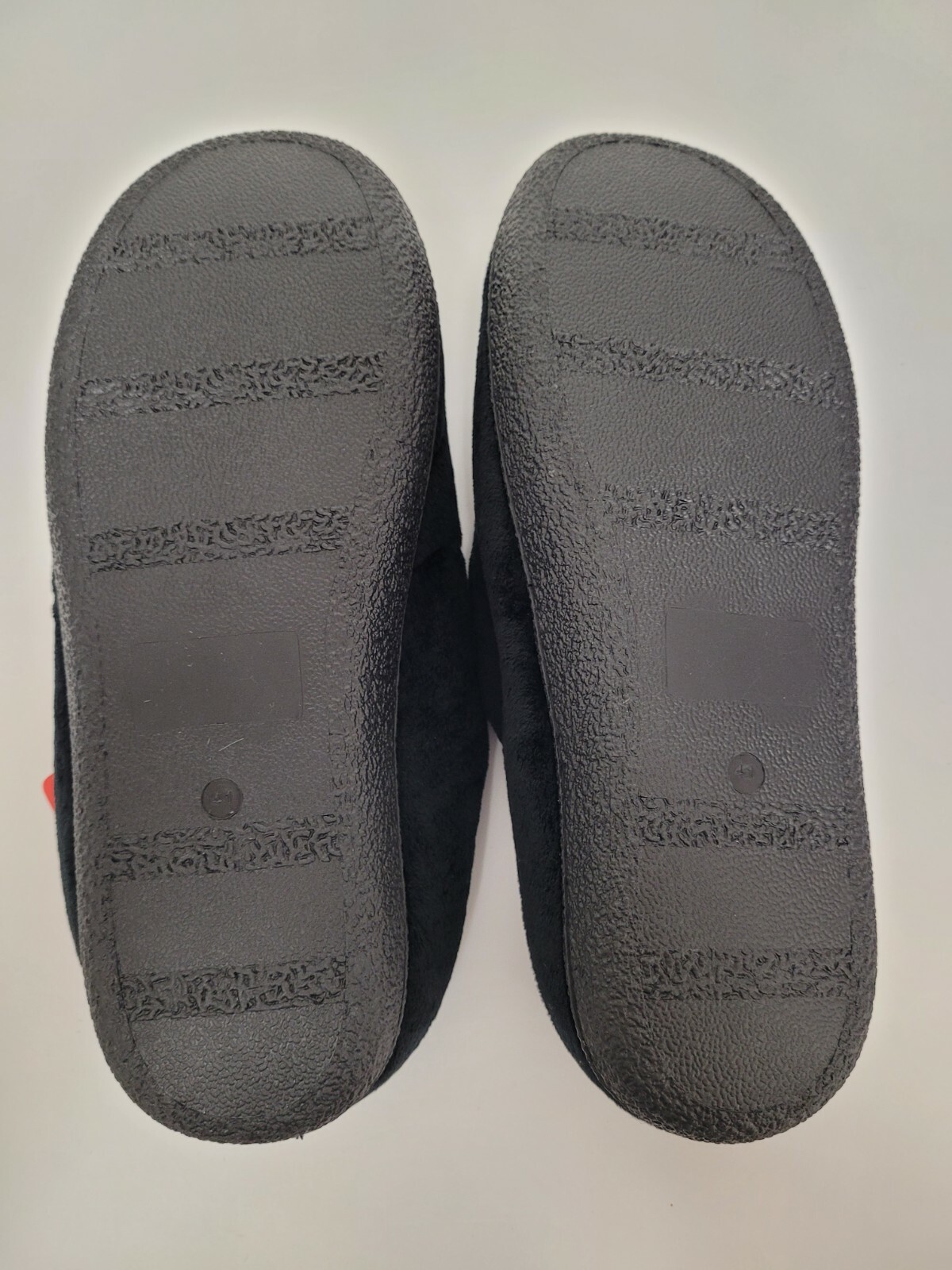 Marvel Avengers "Icon" Adult Slip On Slippers Size US 8 / EU 41