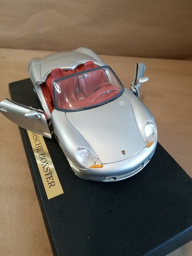 Maisto Porsche Boxster 1:18 Diecast Silver Special Edition