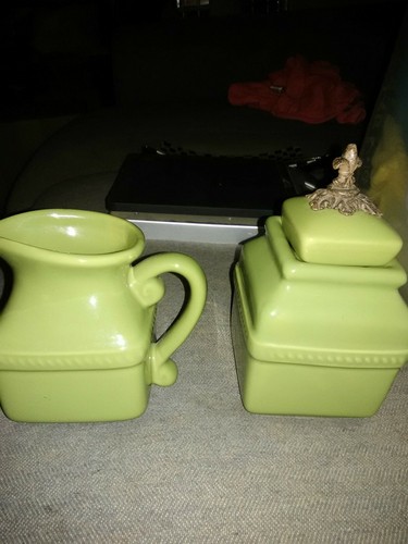 Belaverra China Cream Pitcher And Sugar Bowl Set, Avocado Green Excellent Cond.
