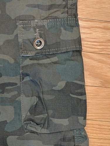 Levi's boy Camo Cargo Shorts(green) Sz 14 Reg W 27