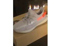 Real VS Fake Yeezy 350 V2 Tail Light YouTube