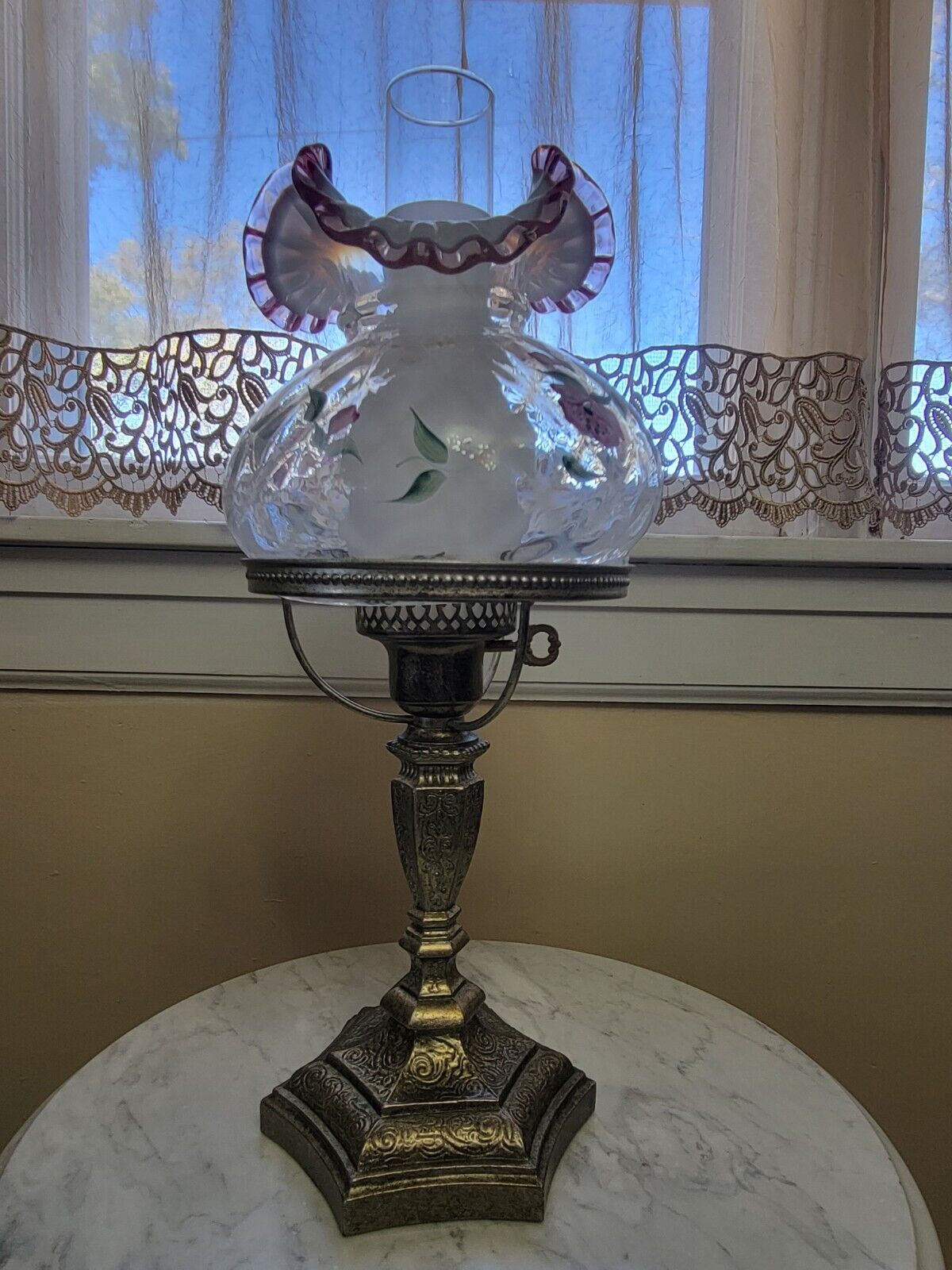 Fenton Art Glass・アンティークガラス Fenton Art Glass Pink Opalescent Hobnail Ruffle Double Crimp