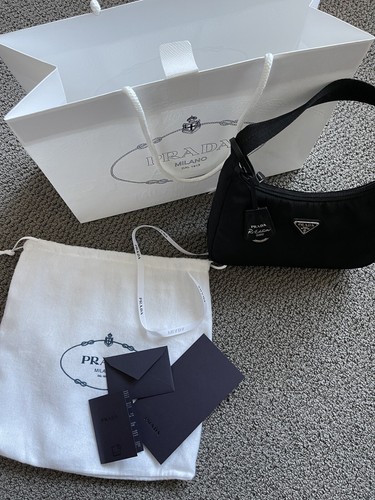 出品本日までPRADA Re-Edition 2000Re-Nylonミニバッグ Prada Re-Edition 2000 Re-Nylon Re-Edition 2000 mini-bag | eBay
