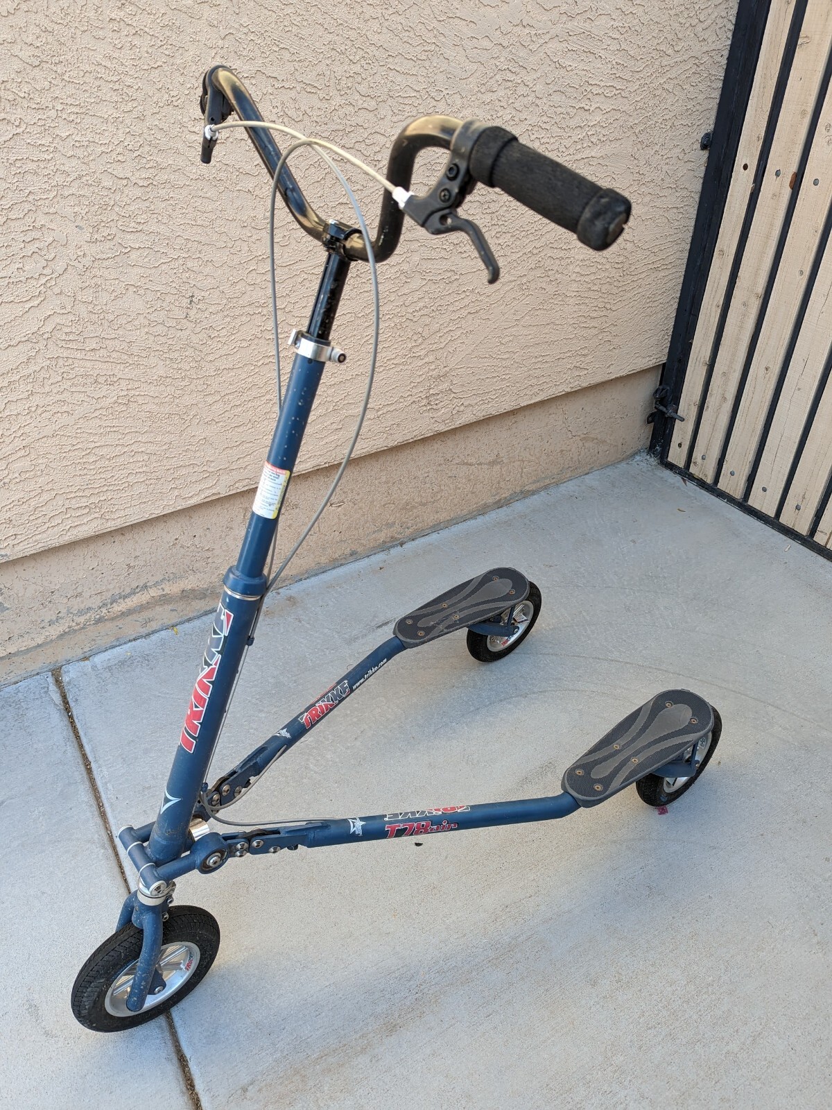 Сноусамокат Trikke Skki