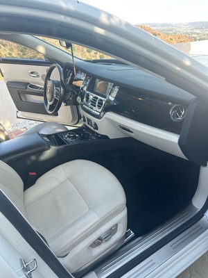 image 6 of interior