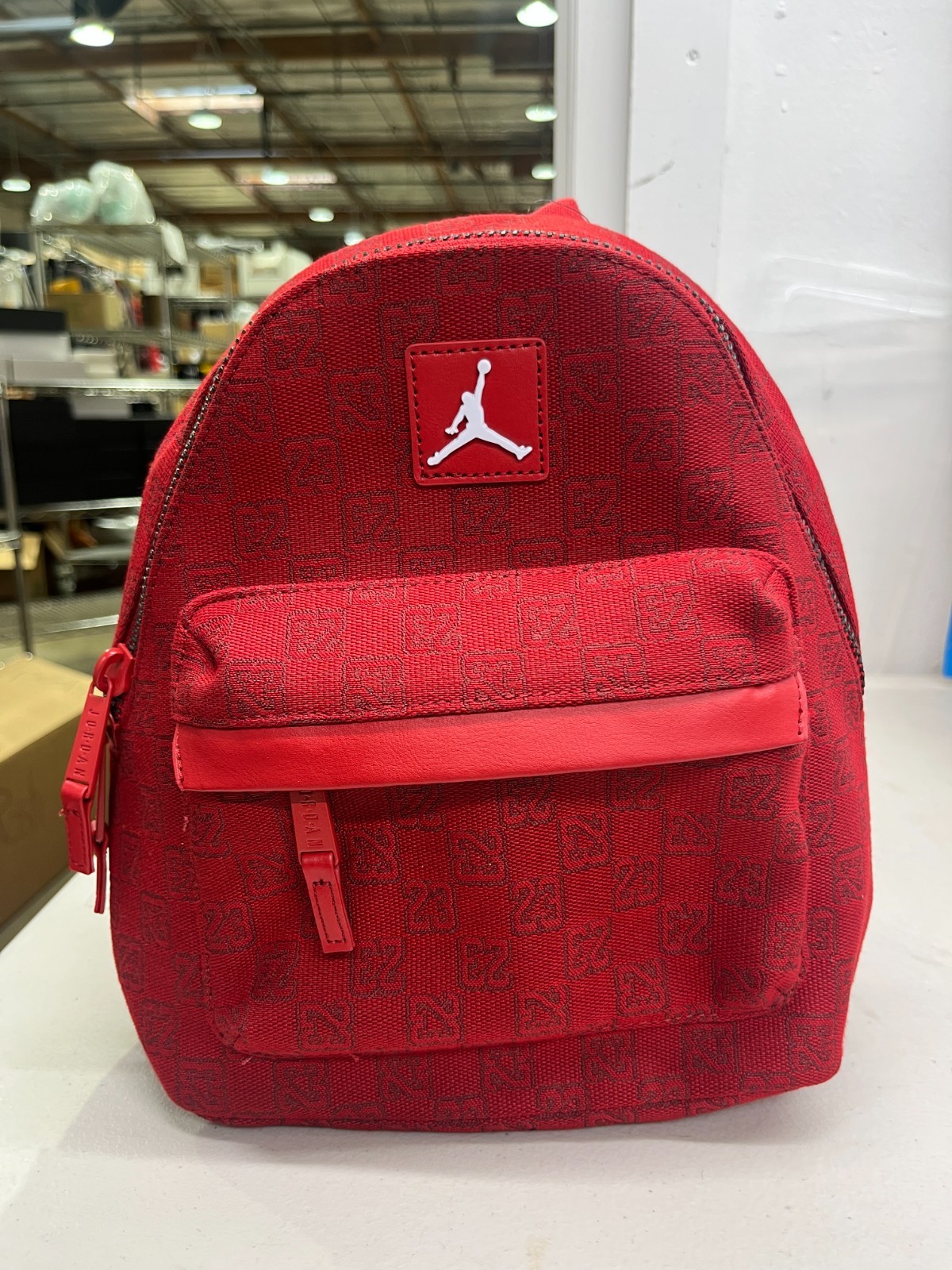 新品 Jordan リュックサック レッド　7A0761-R78 Air Jordan Monogram Mini Backpack 'Gym Red' 7A0761-R78
