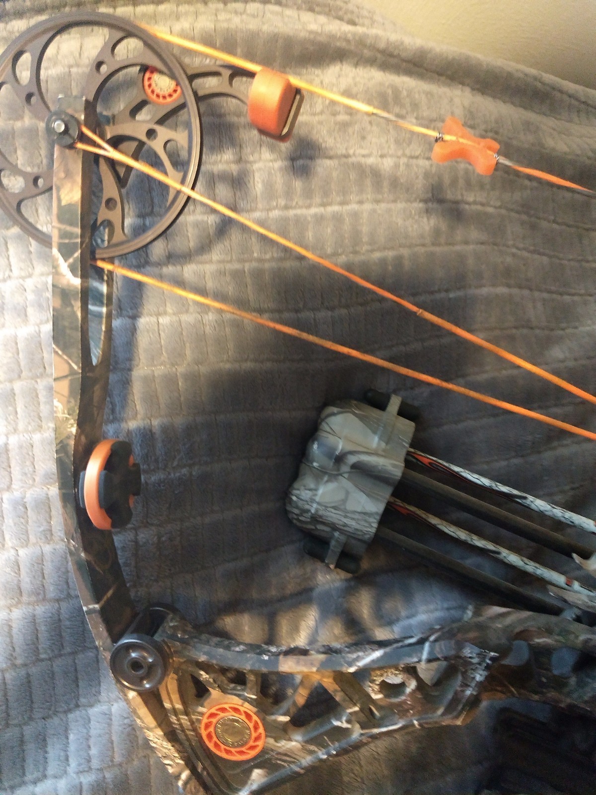 Mathews Drenalin bow!!  Fully Loaded, fAST!!!