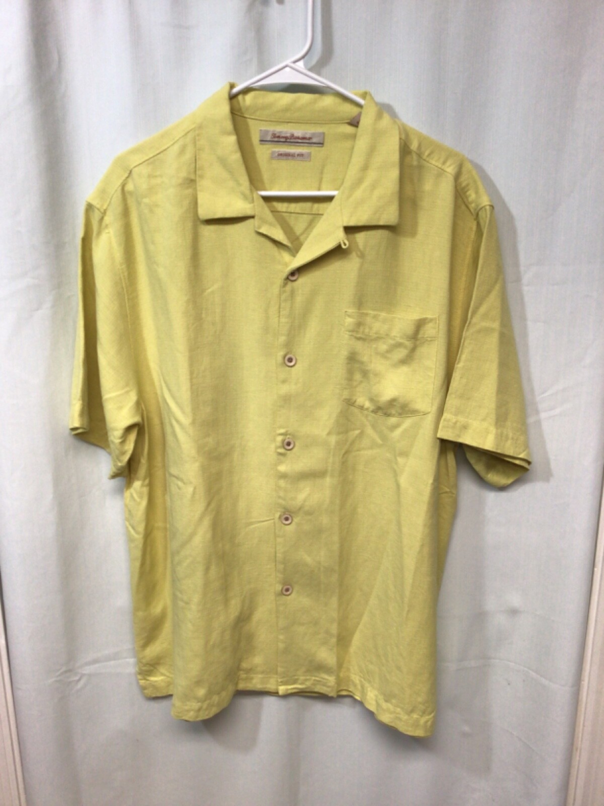 Tommy Bahama Yellow Large Short Sleeve 100% Silk Hawaiian