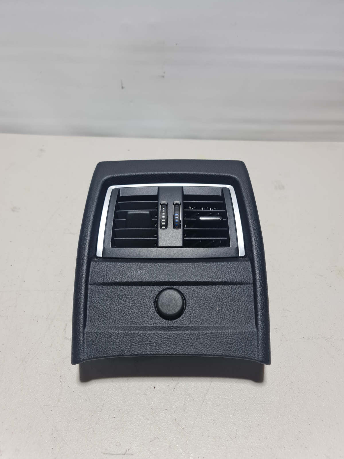 0 Bmw 2013-2020 64-22-9-333-675 64229333675 Rear Fresh Air Grille 9333675 02 image 3