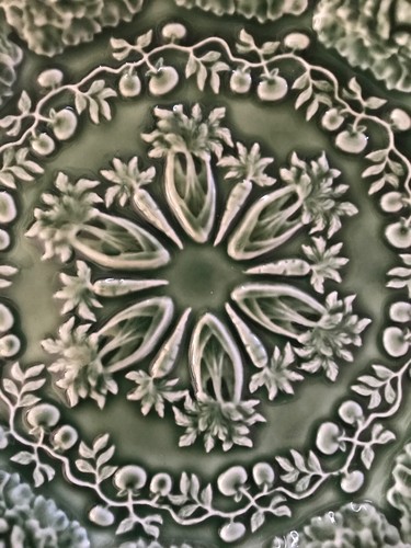 Bordallo Pinheiro Portugal Green Majolica Pottery Salad Dessert Plate