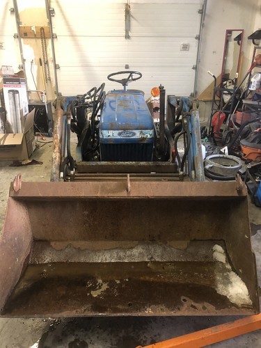 Ford 1210 4WD Tractor