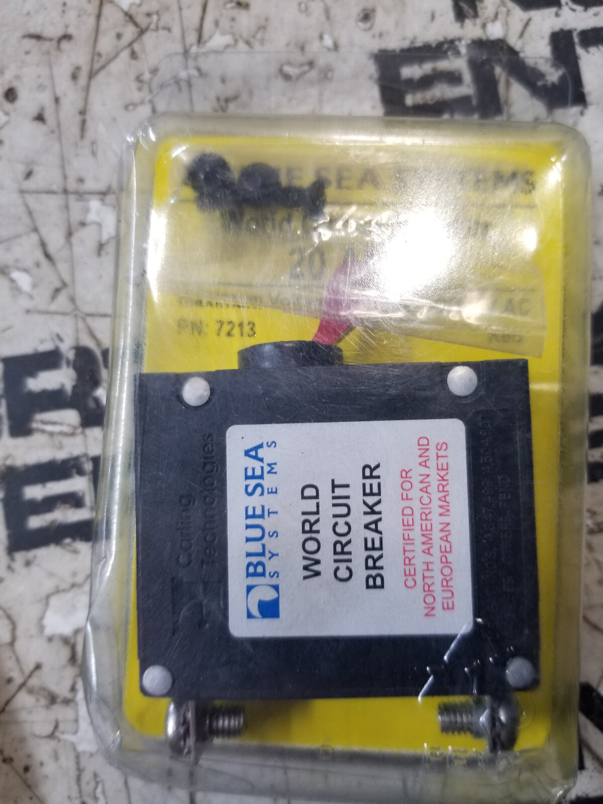 Blue Sea 7213 A-Series Red Toggle Circuit Breaker Single Pole 20A - Picture 1 of 1