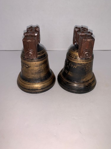 Vintage Souvenir Plastic Liberty Bell Salt and Pepper Shakers 3 1/4”