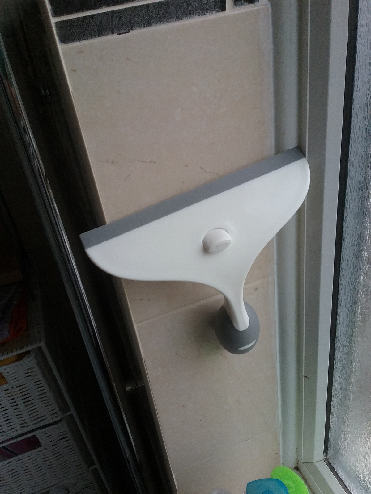 Oxo Good Grips Household Squeegee With Suction Hook Window Glass Tiles eBay