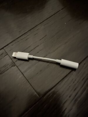 Apple Lightning to 3.5mm Headphone Jack Adapter A1749 for iPhone 14 13 12 11 X 8