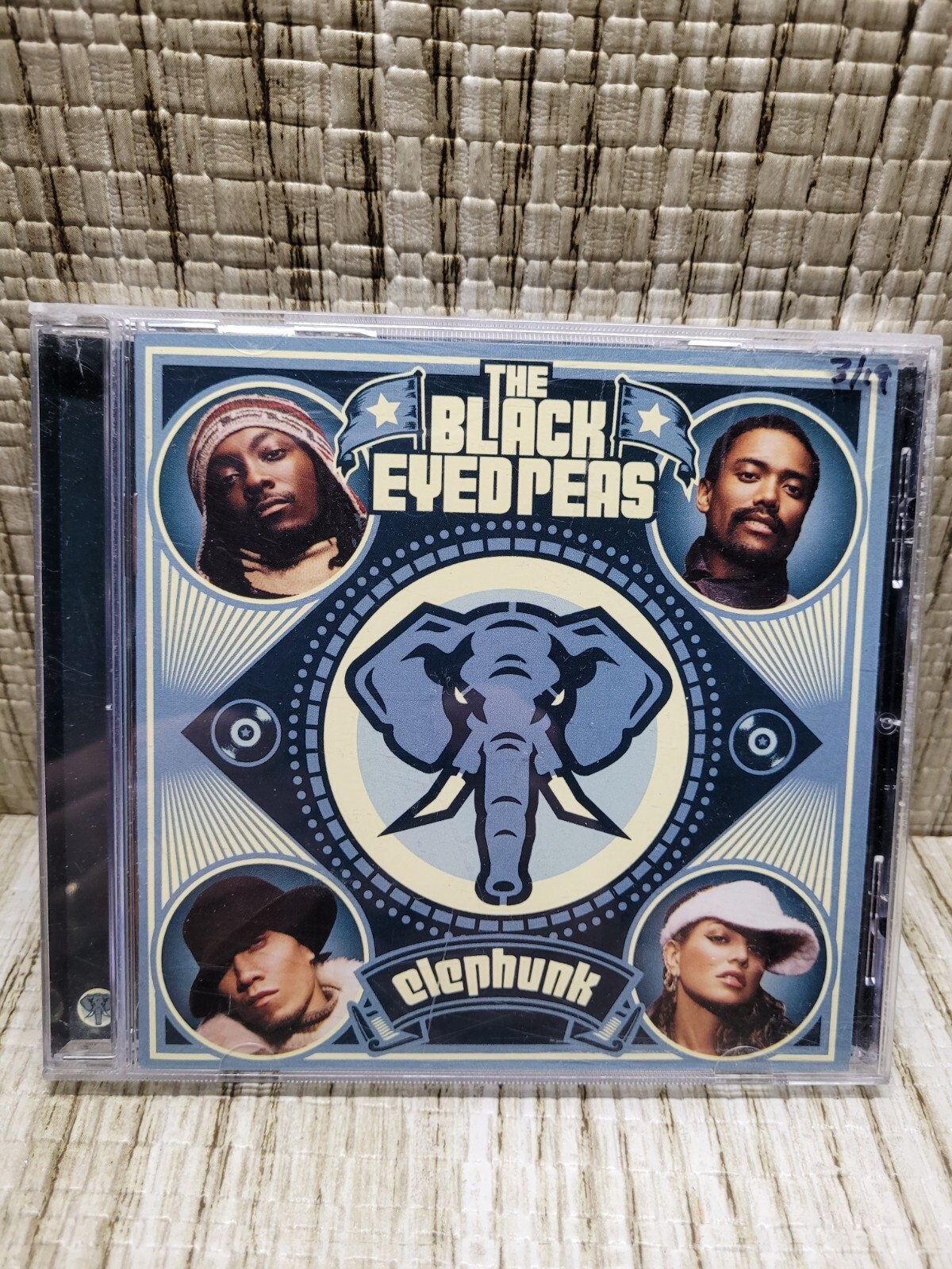 その他 CD BLACKEYEDPEAS ELEPHUNK  0600753032800  /00110 Black Eyed Peas - Elephunk[Bonus Track Version] - Amazon.com