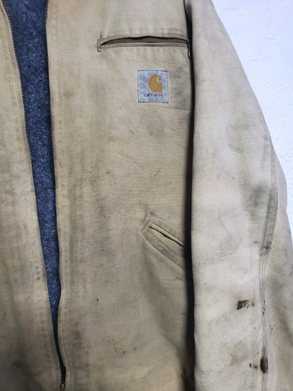 Vintage Carhartt Chore Barn Jacket Sz L Coat Blanket Lined Thrashed Distressed 
