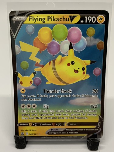 Pikachu V トレーディングカード PIKACHU V SWSH061 Promo Shining Fates Pokemon Card Near Mint