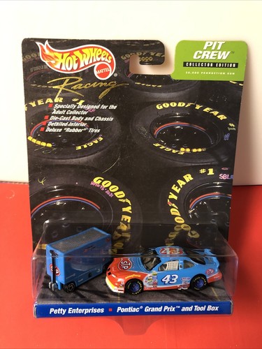4台まとめて ナスカー NASCAR hotwheels 1/24 1/64 素敵で