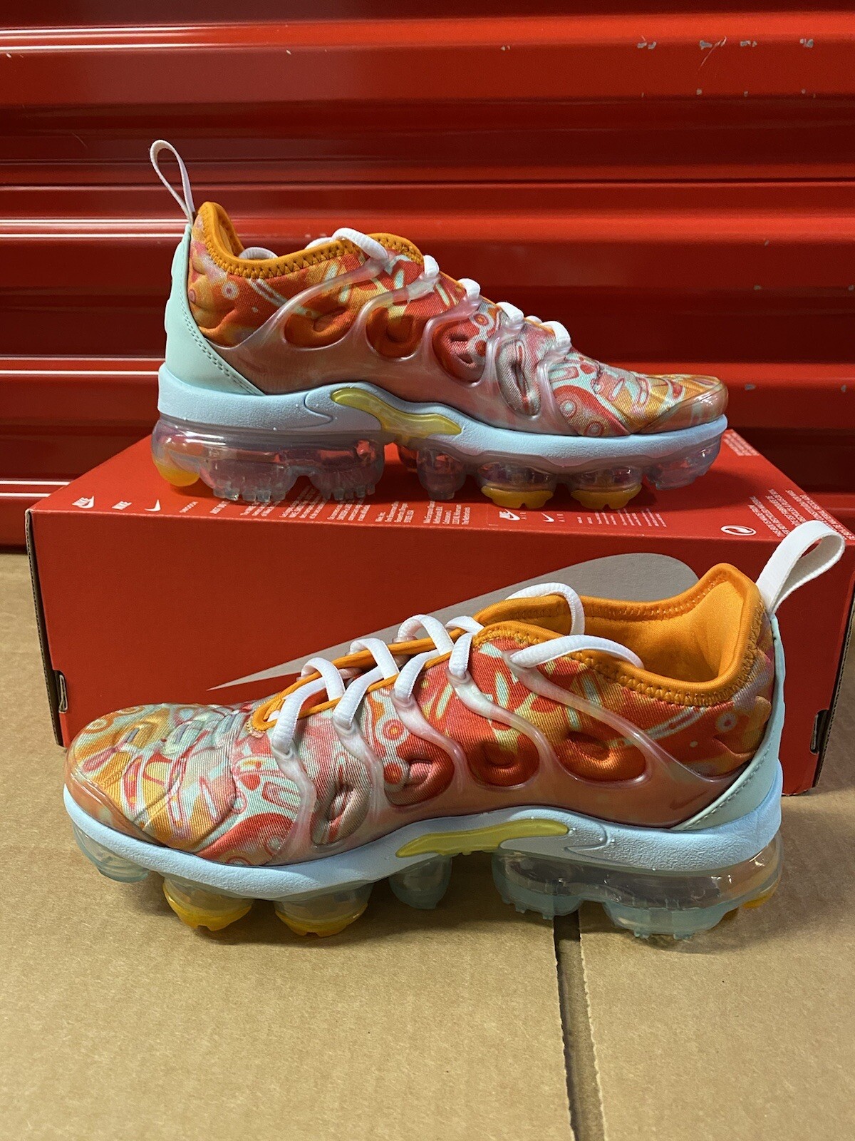 vapormax plus orange dip dye