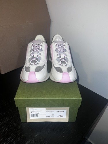 Pre-owned Gucci Run Gg Logo Sneaker In White