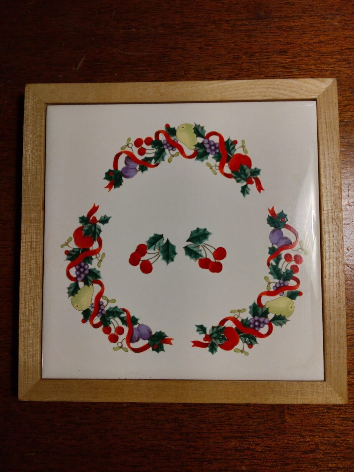N.T.K JAPAN Vintage Christmas Wood Trivet W/Porcelain Tile ~ 6 3/4 N.T.K JAPAN Vintage Christmas Wood Trivet W/Porcelain Tile ~ 6 3/4