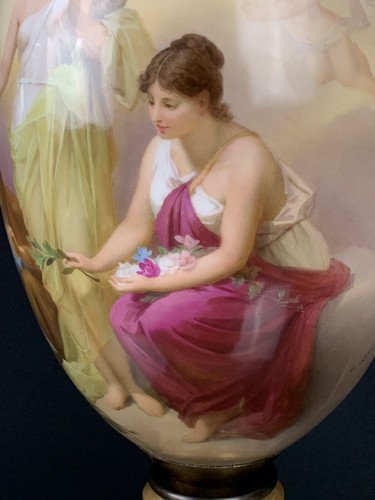 Extremely Large Antique Royal Vienna Vase With Double Portraits Fine Details